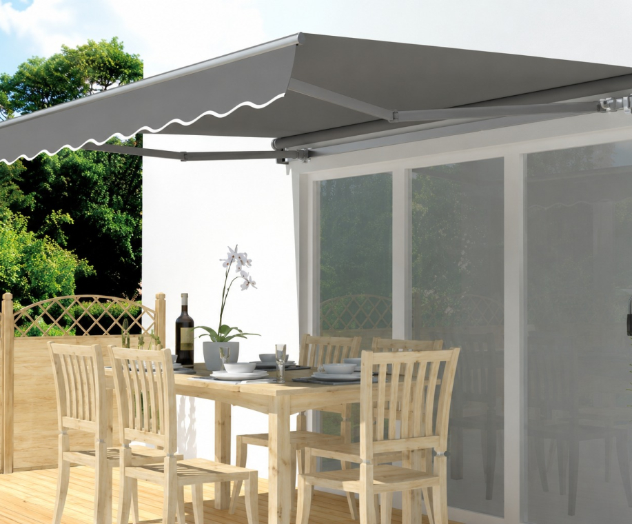 Premium retractable awnings for patios and outdoor spaces, featuring Half-Cassette and Deluxe Full-Cassette models
